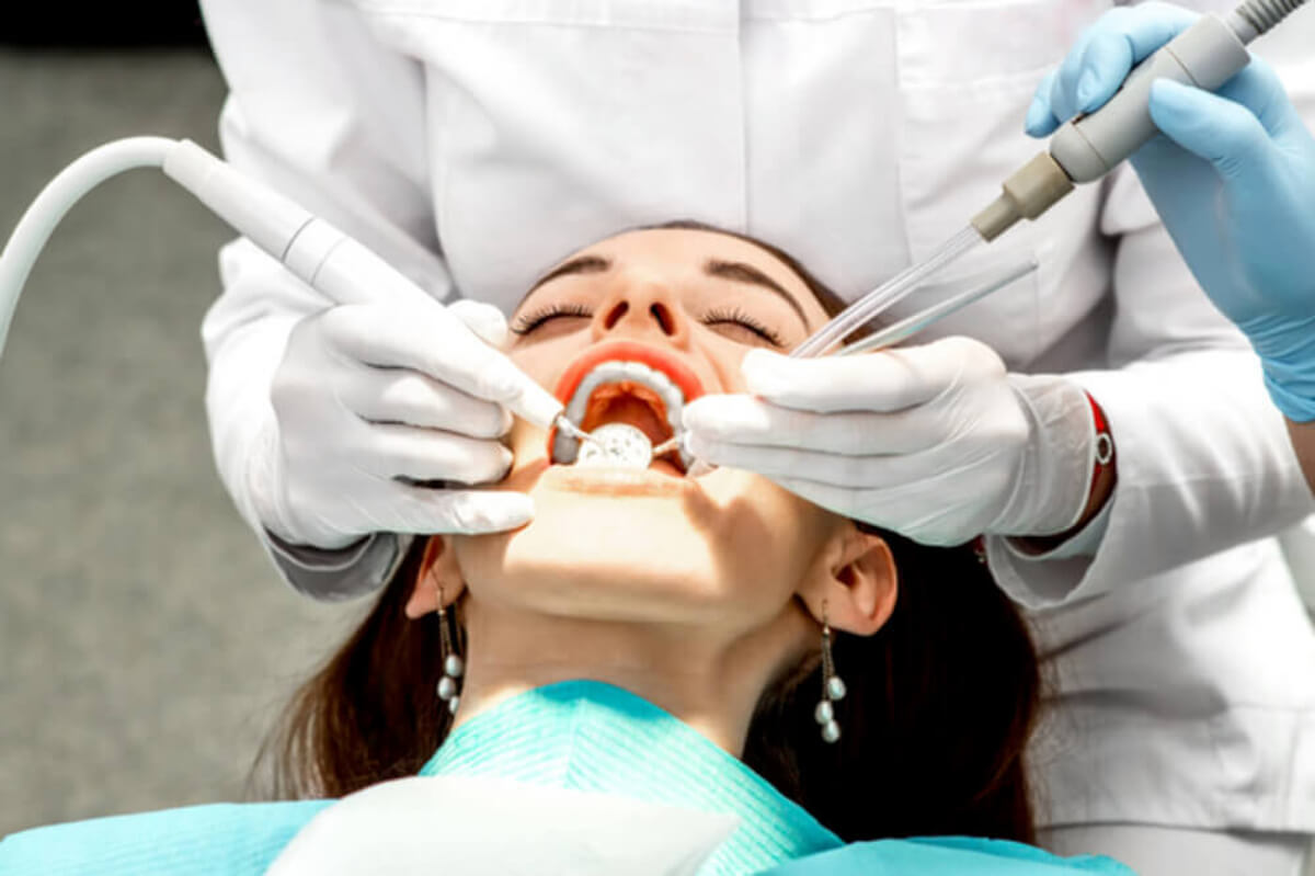 sedation dentistry helps patients deal with dental anxiety